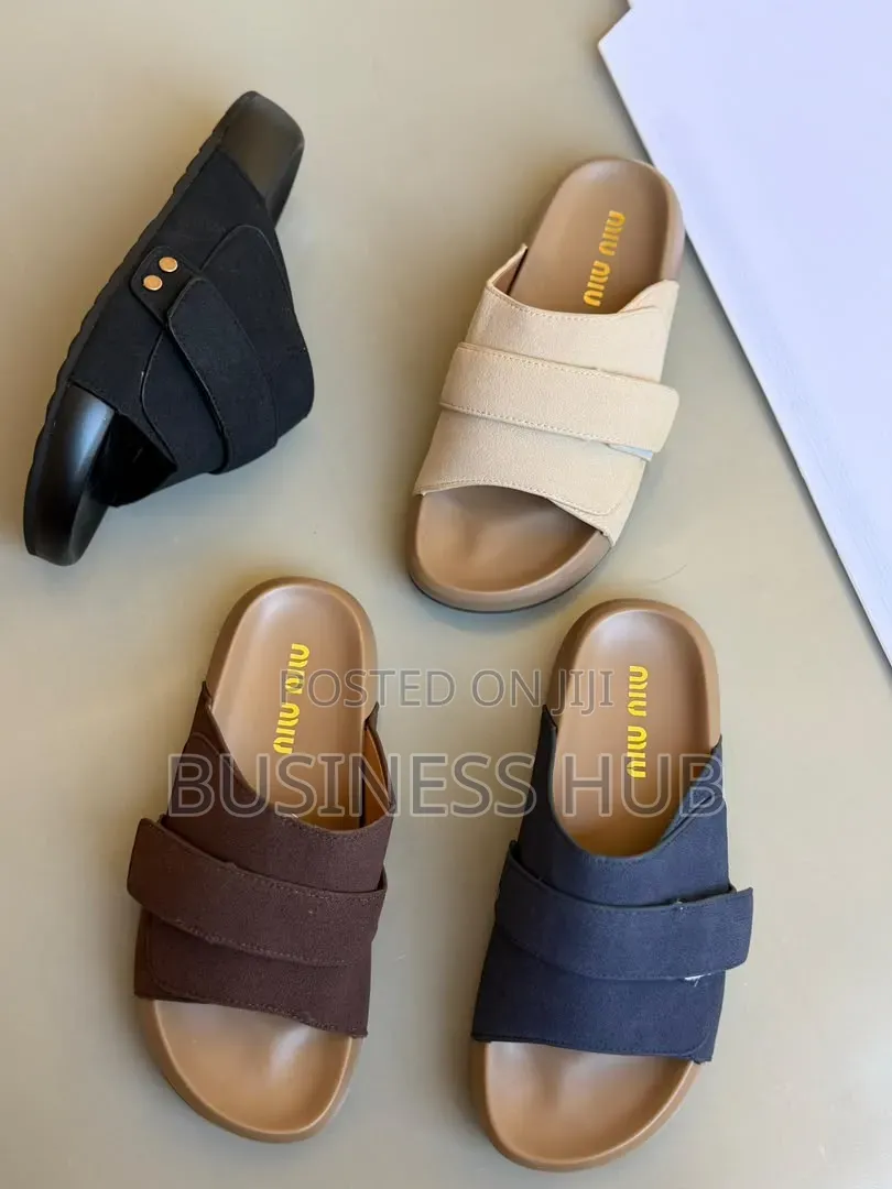 BRAND Niw Sandals Quality