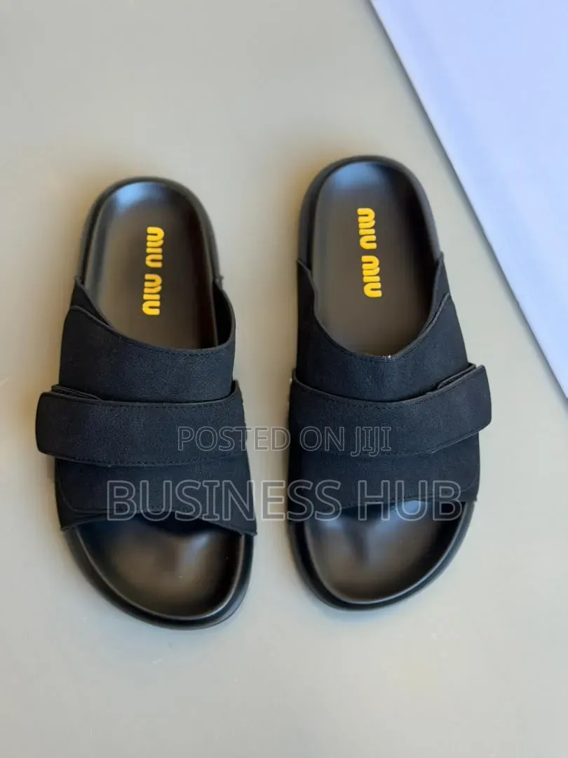 BRAND Niw Sandals Quality