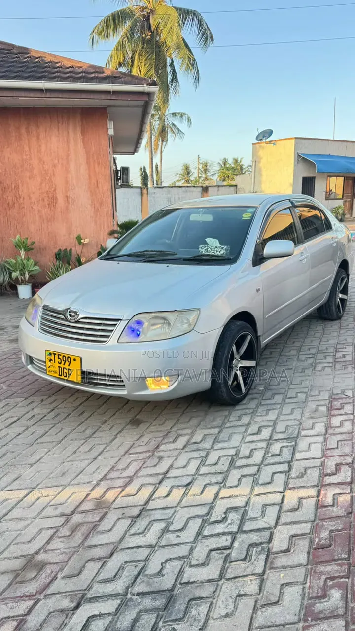 Toyota Corolla 2005 Silver