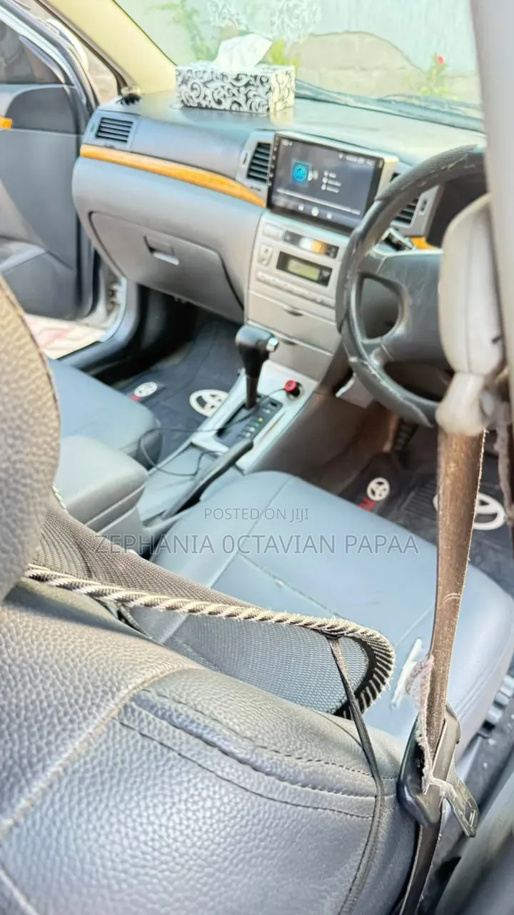 Toyota Corolla 2005 Silver