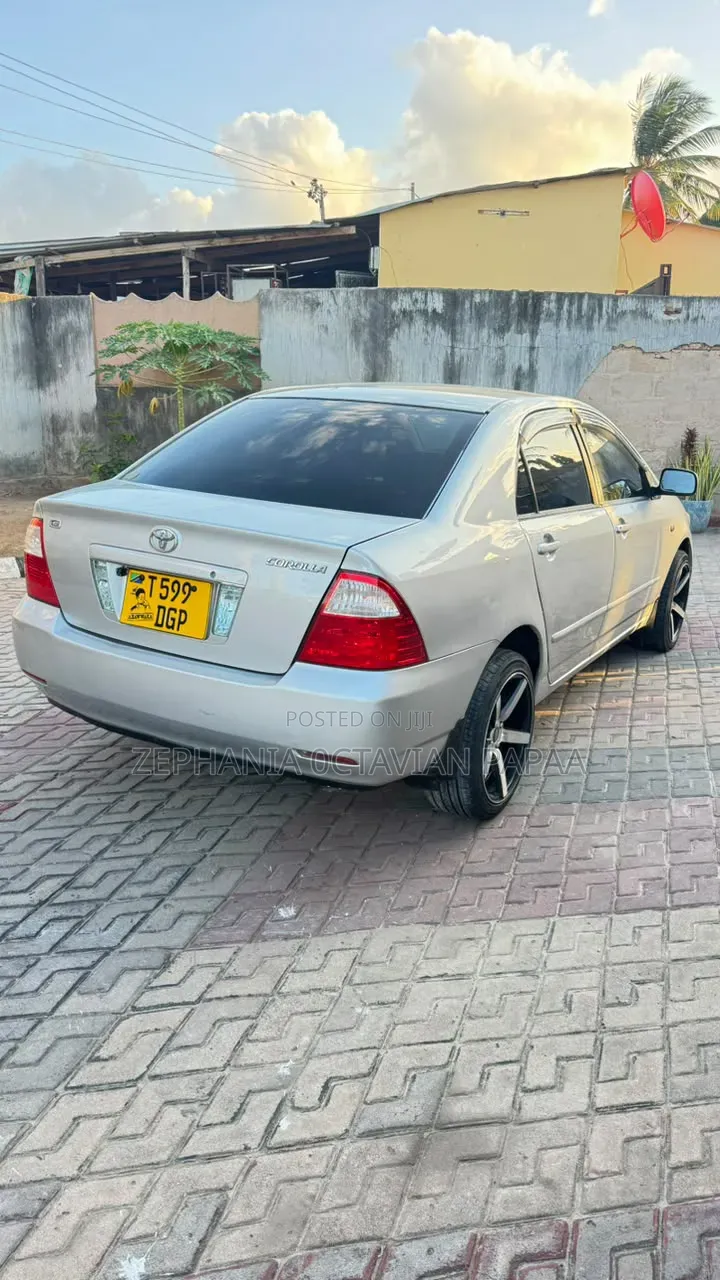 Toyota Corolla 2005 Silver