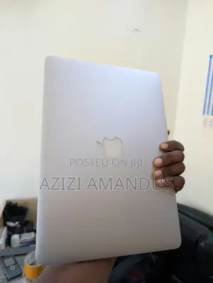 Laptop Apple MacBook 2017 8GB Intel Core i5 SSD 500GB