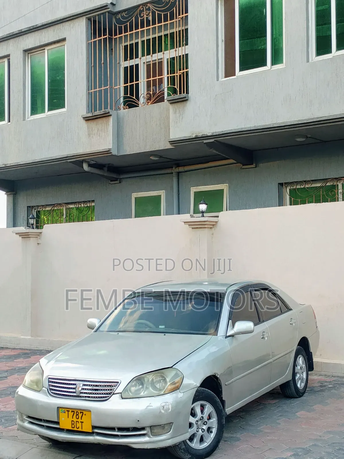 Toyota Mark II 2000 Silver