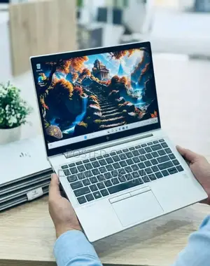 Laptop HP EliteBook 845 G7 8GB AMD Ryzen 3 SSD 256GB