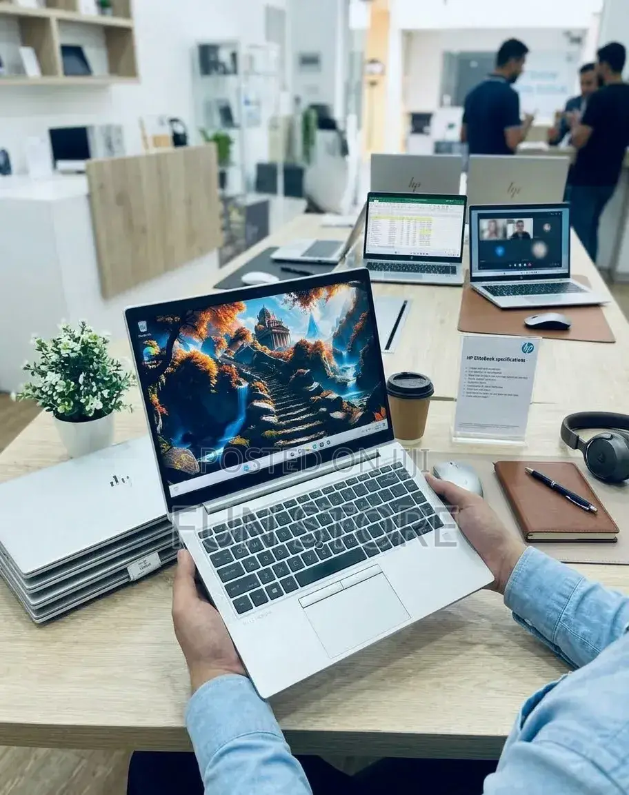 Laptop HP EliteBook 845 G7 8GB AMD Ryzen 3 SSD 256GB