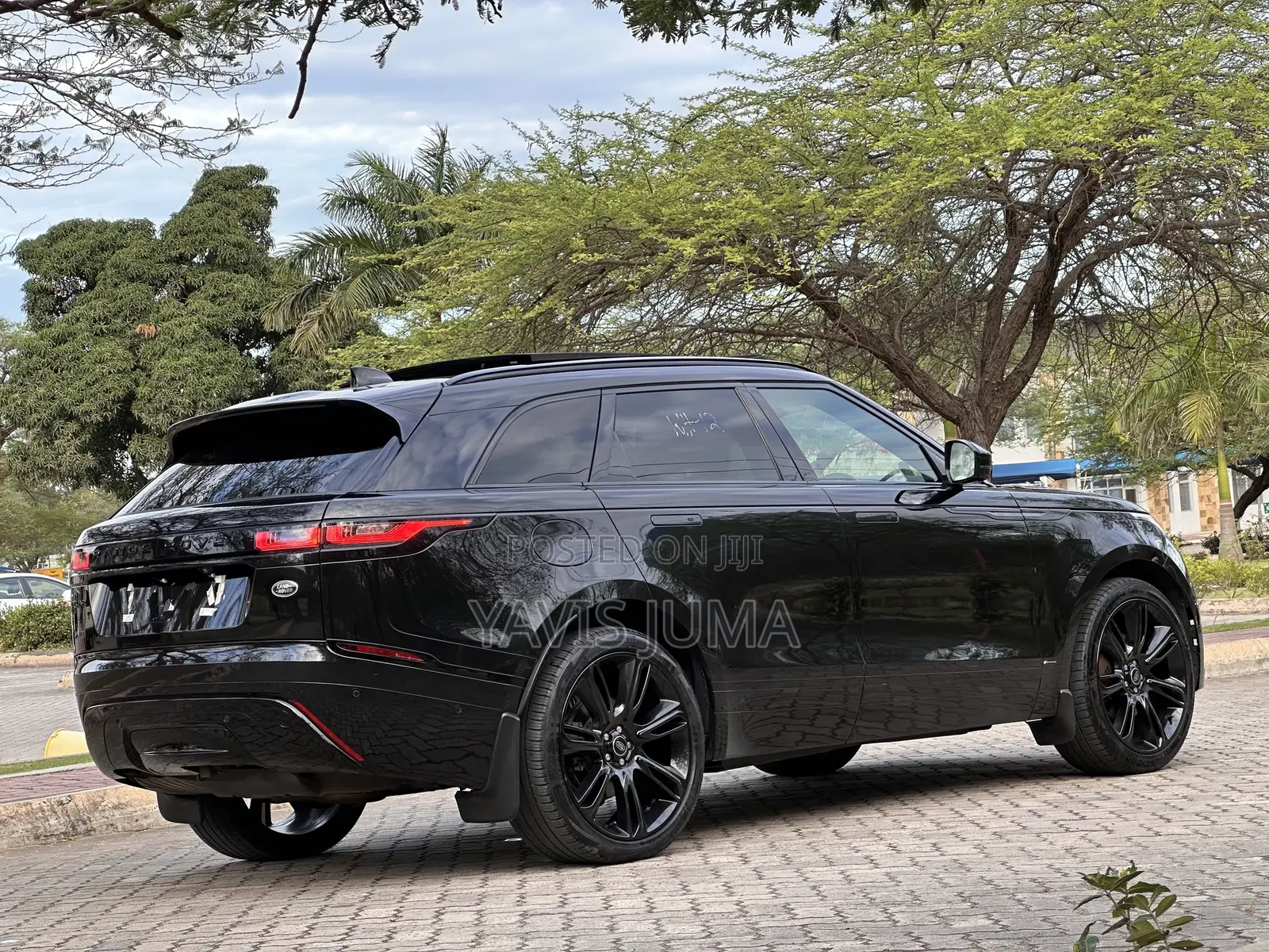 Land Rover Range Rover Velar 2021 Black