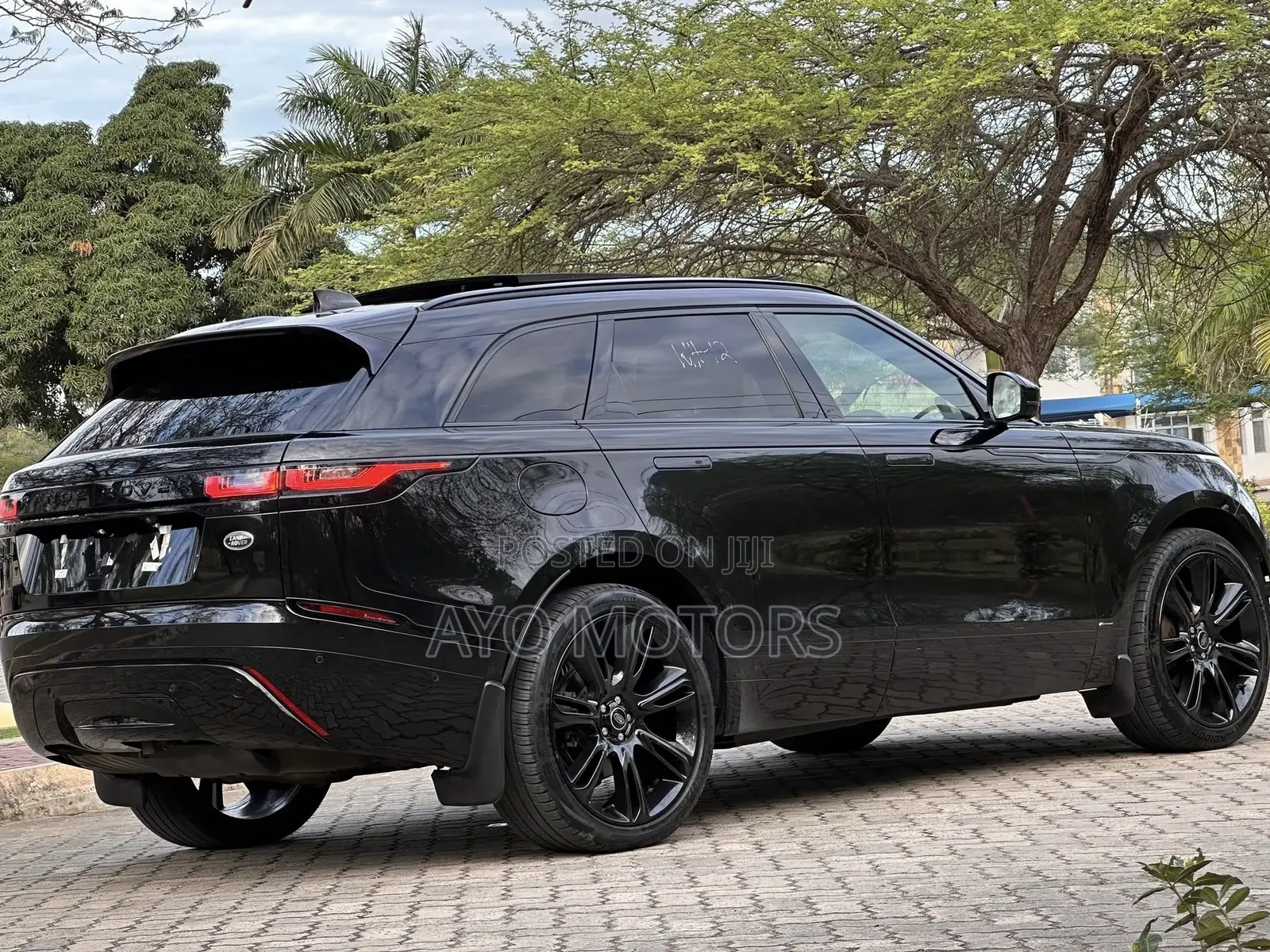Land Rover Range Rover Velar R-Dynamic S 2021 Black