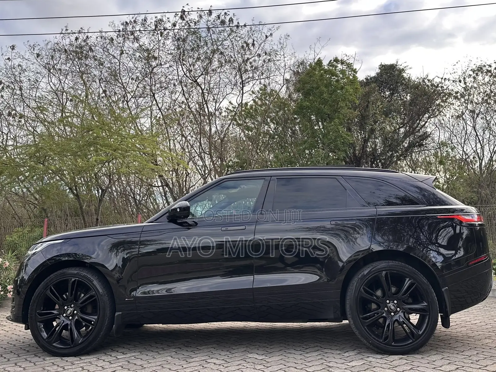 Land Rover Range Rover Velar R-Dynamic S 2021 Black