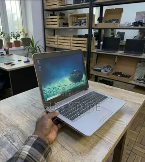Laptop HP EliteBook 820 G3 8GB Intel Core i5 SSD 256GB