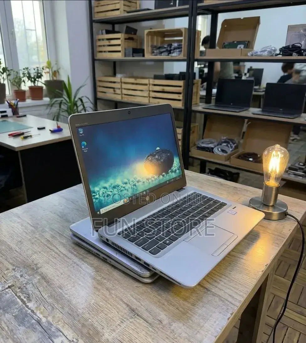 Laptop HP EliteBook 820 G3 8GB Intel Core i5 SSD 256GB