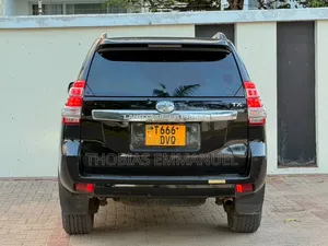 Toyota Land Cruiser Prado 2015 Black