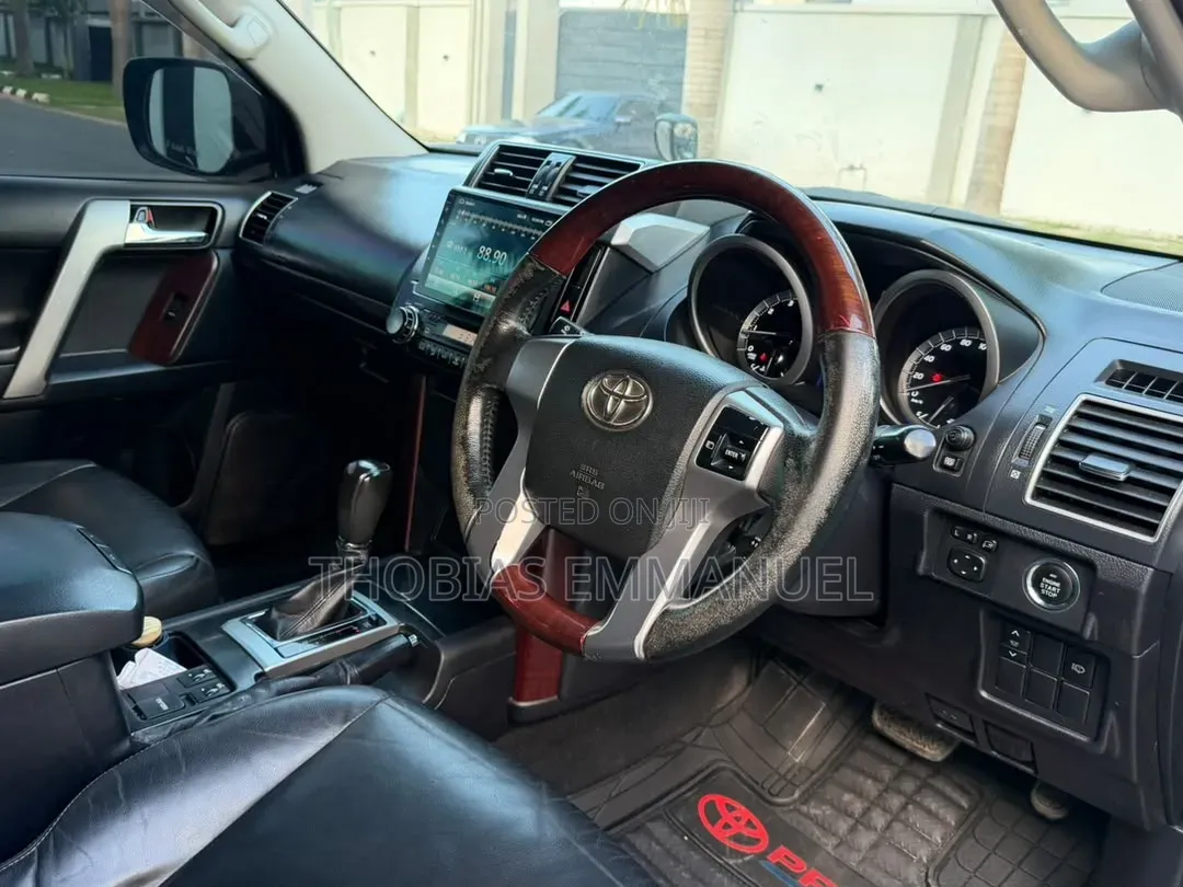 Toyota Land Cruiser Prado 2015 Black
