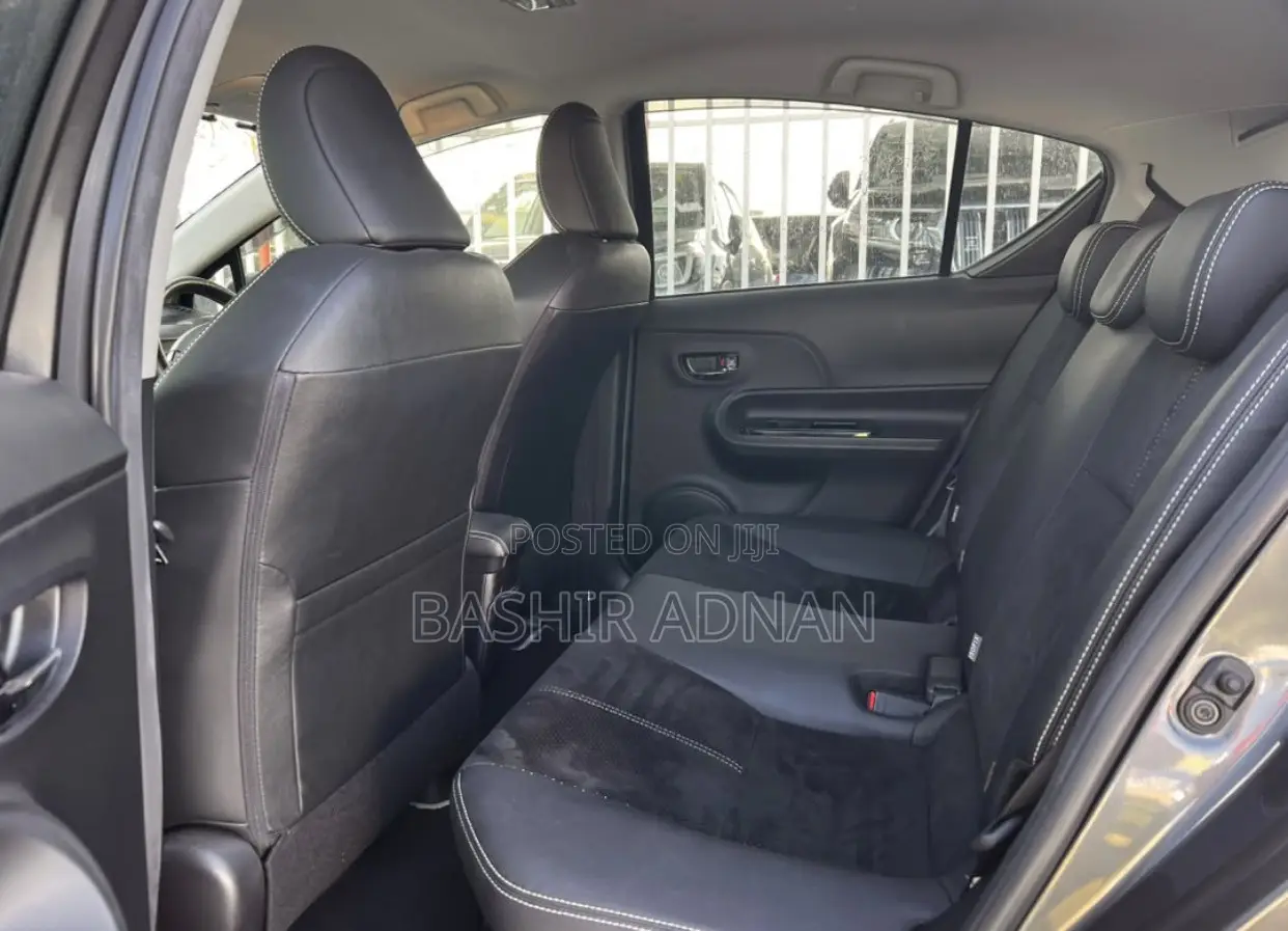 Toyota Aqua 2016 Gray