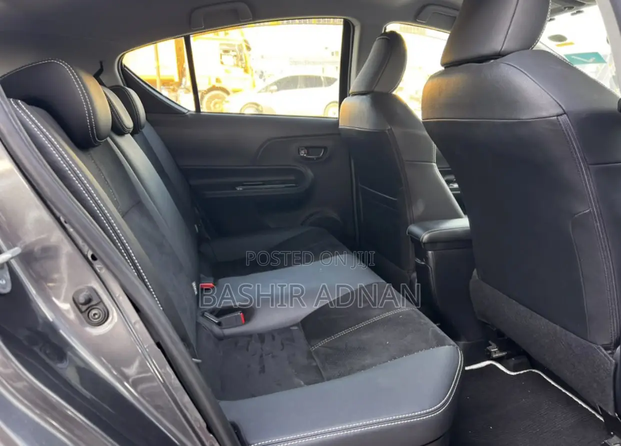 Toyota Aqua 2016 Gray