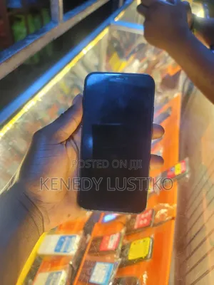 Apple iPhone 11 64 GB Black