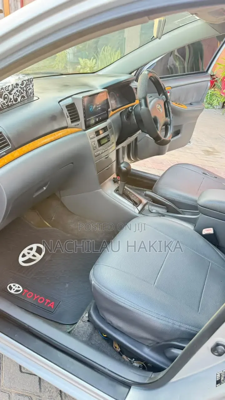 Toyota Corolla 2005 Silver