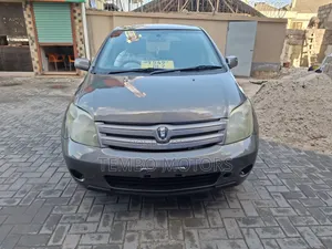Toyota IST 2005 Gray