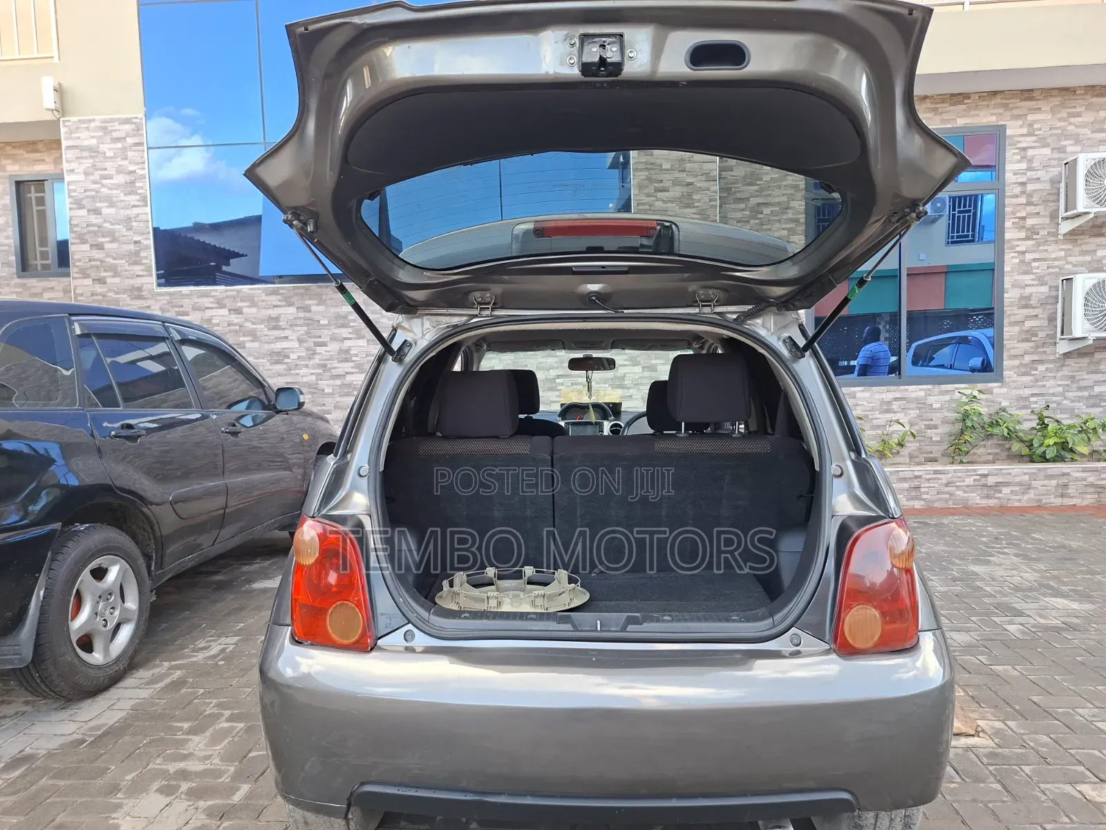 Toyota IST 2005 Gray