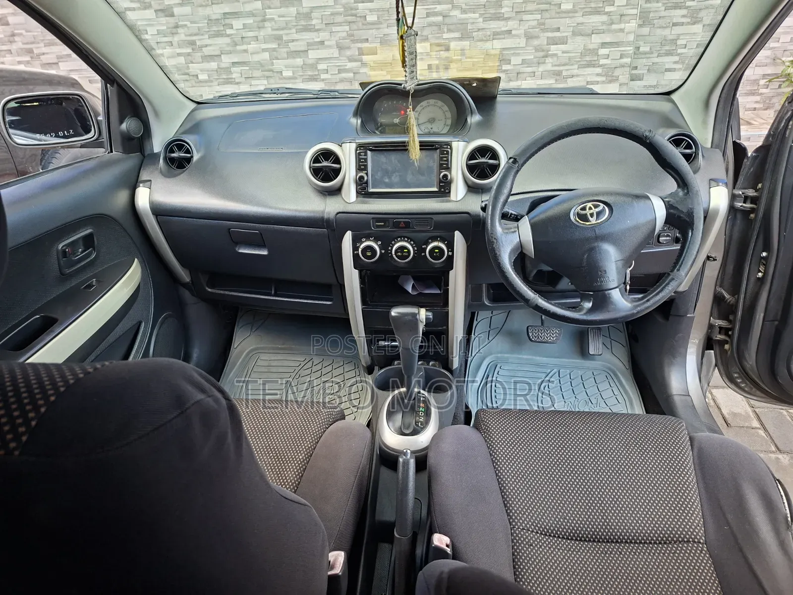 Toyota IST 2005 Gray
