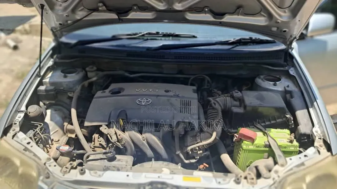 Toyota Corolla 2005 Silver