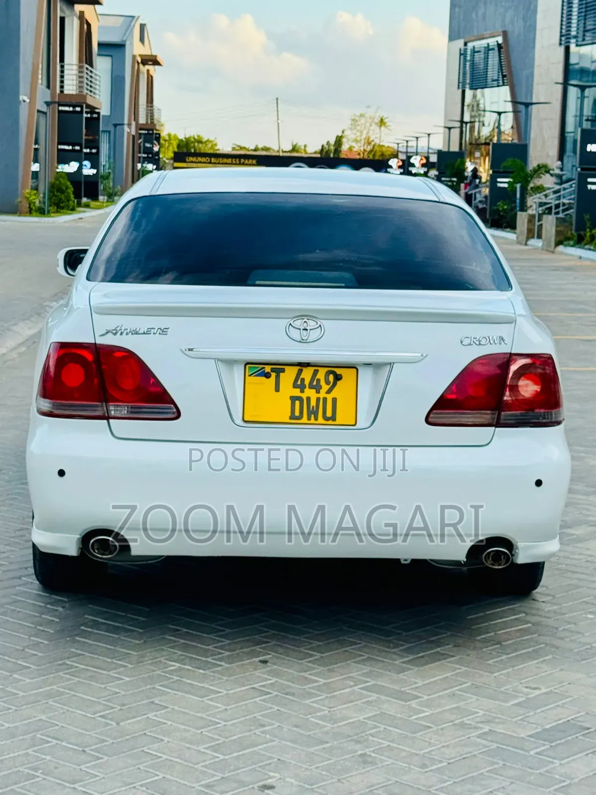 Toyota Crown 2004 Pearl