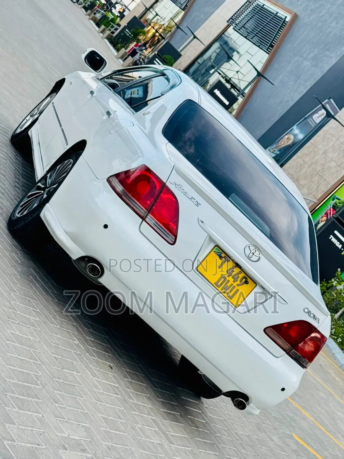 Toyota Crown 2004 Pearl