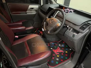 Toyota Noah 2010 Black