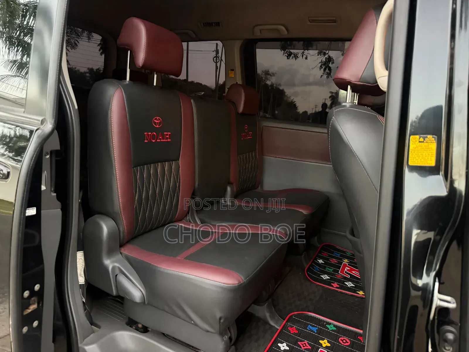 Toyota Noah 2010 Black