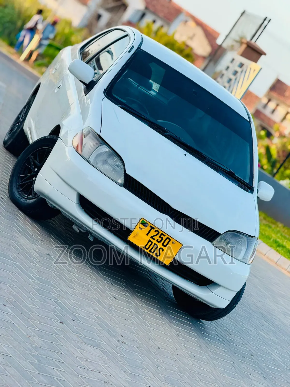 Toyota Platz 2002 Pearl