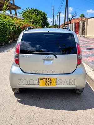 Toyota Passo 2004 Silver