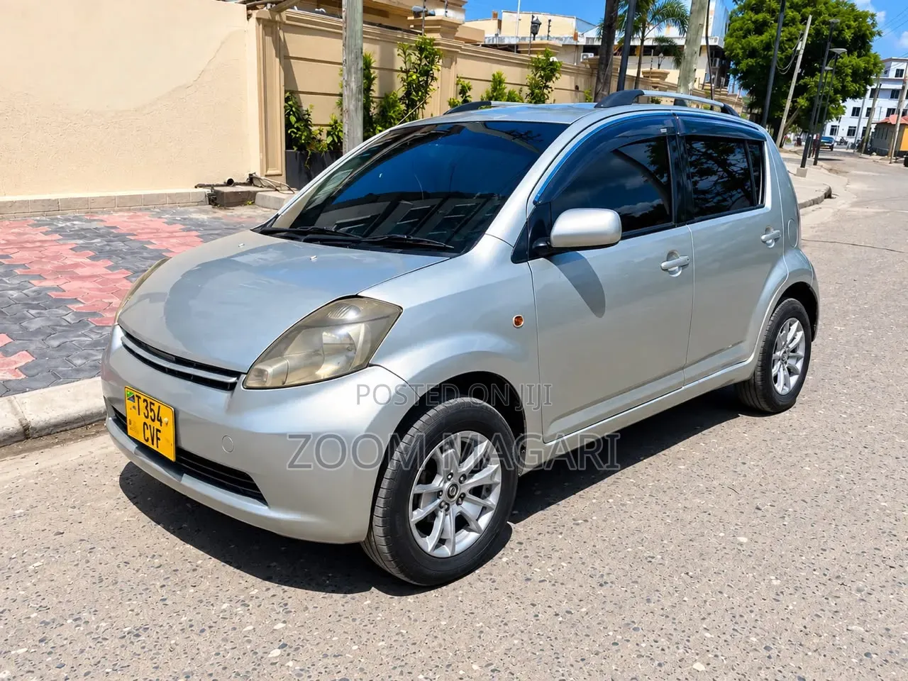 Toyota Passo 2004 Silver