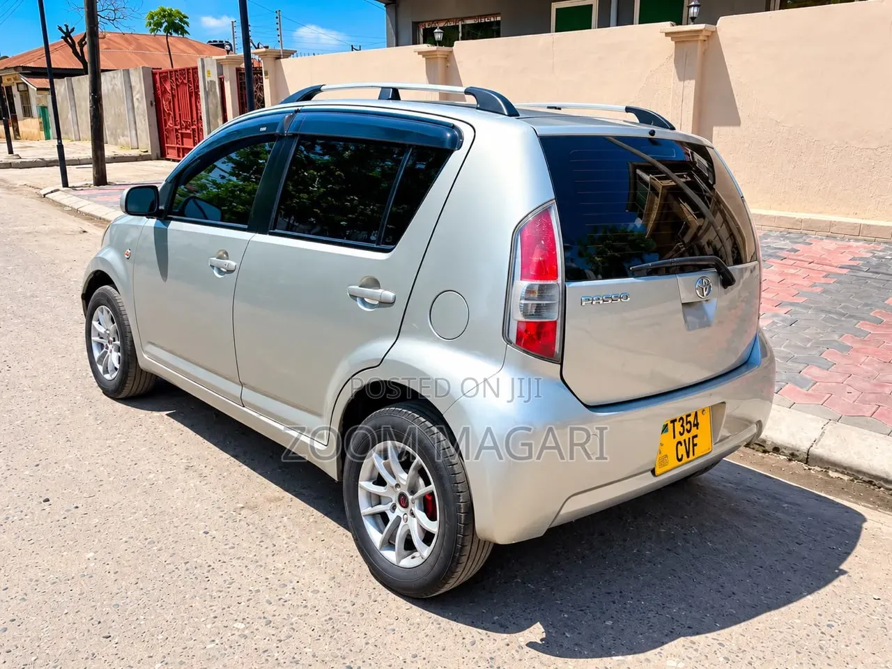 Toyota Passo 2004 Silver