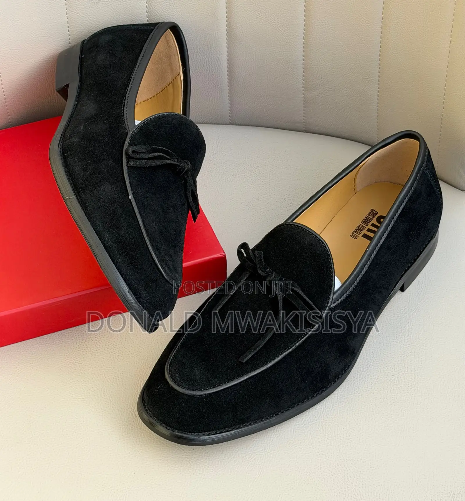 Cristiano Ronaldo - Suede Bow Loafer