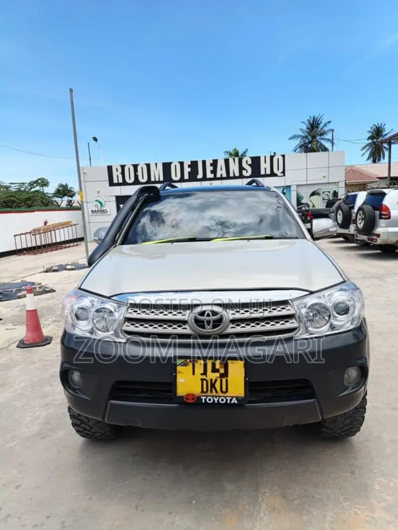 Toyota Fortuner 2017