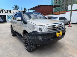 Toyota Fortuner 2017