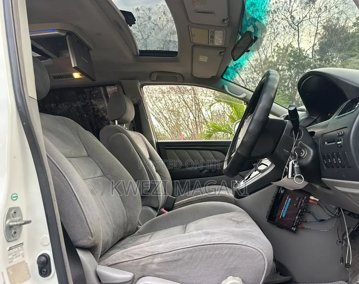Toyota Alphard 2006 White