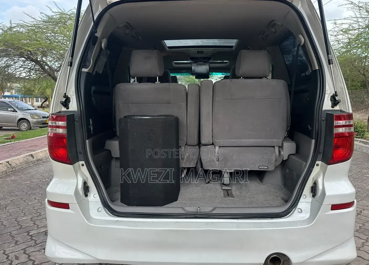 Toyota Alphard 2006 White
