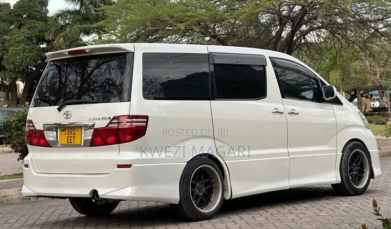 Toyota Alphard 2006 White