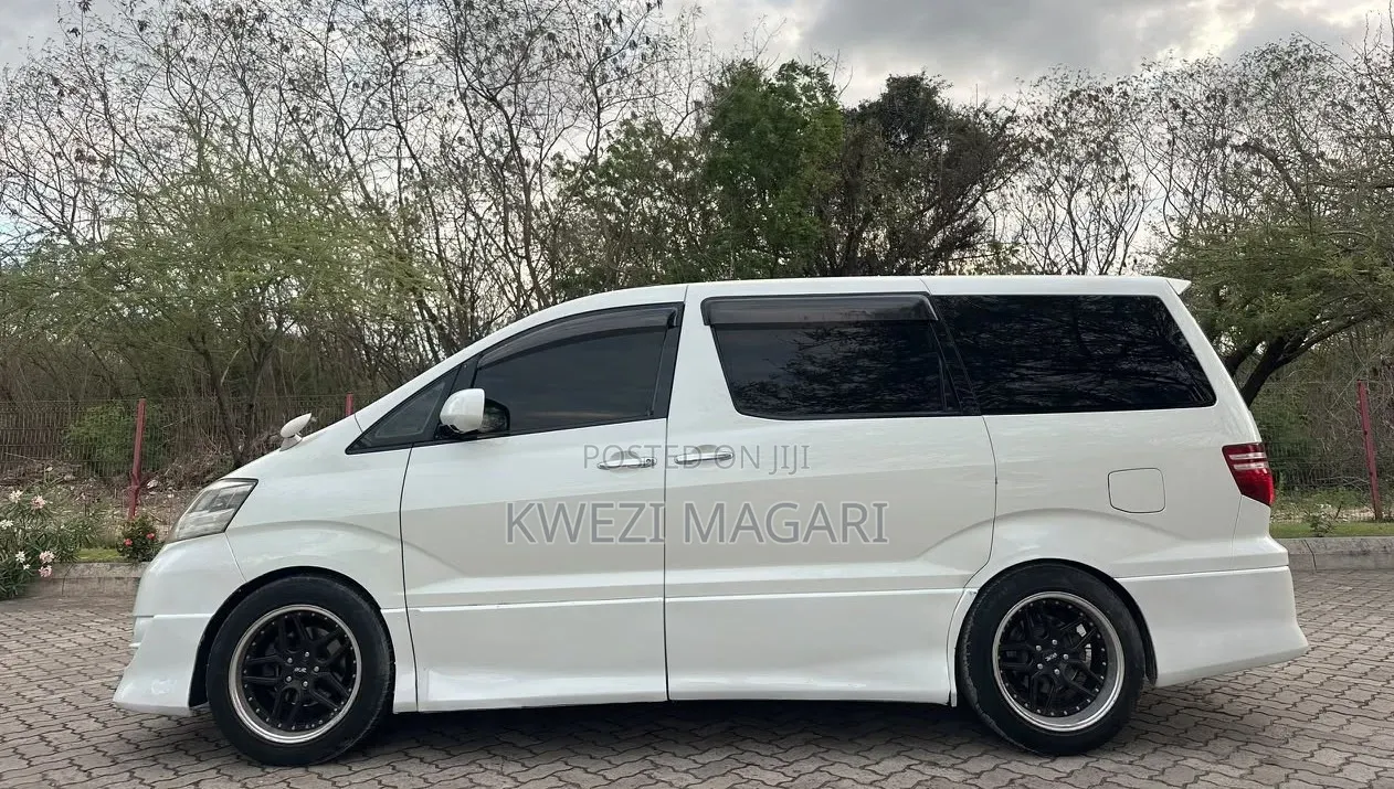 Toyota Alphard 2006 White