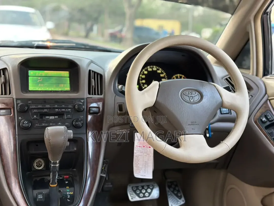Toyota Harrier 2002 White