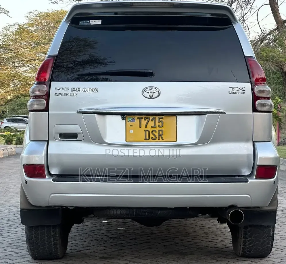Toyota Land Cruiser Prado 2004 Silver