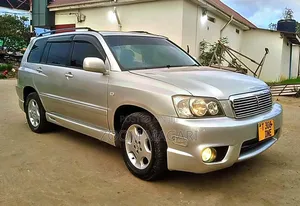 Toyota Kluger 2004 Gold