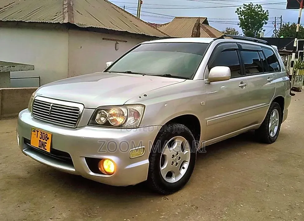 Toyota Kluger 2004 Gold