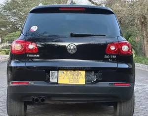 Volkswagen Tiguan 2009 Black