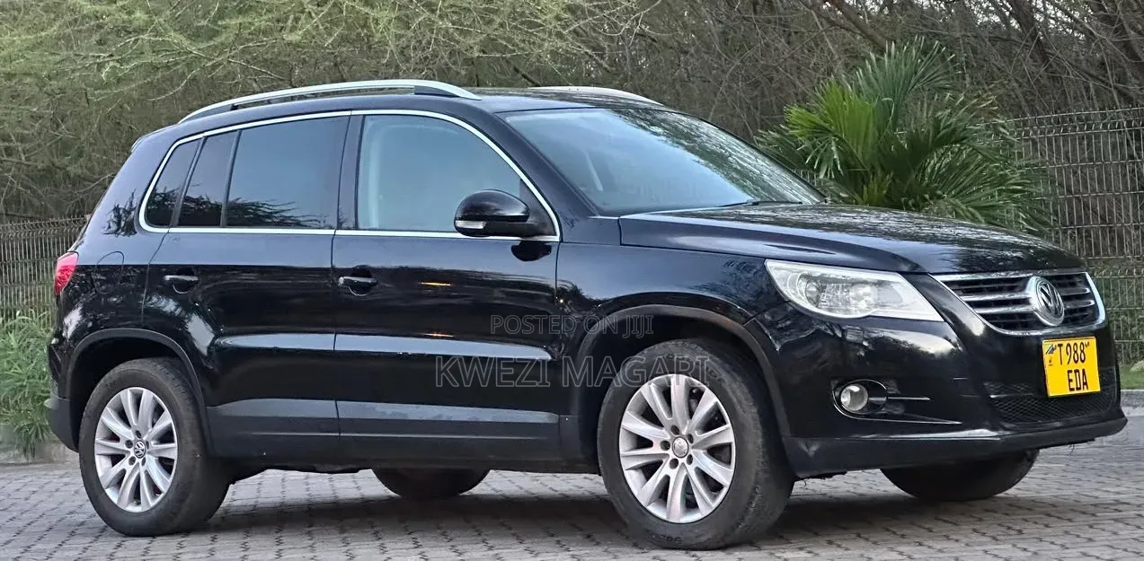 Volkswagen Tiguan 2009 Black