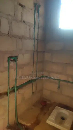 Fundi Umeme Na Bomba