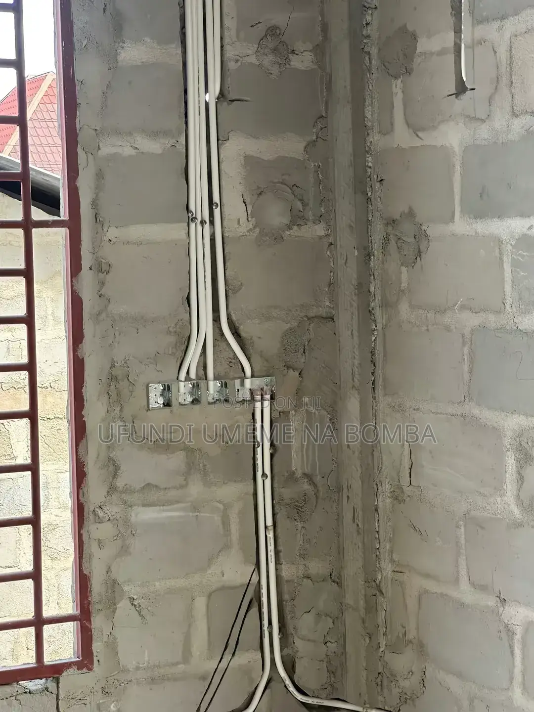 Fundi Umeme Na Bomba