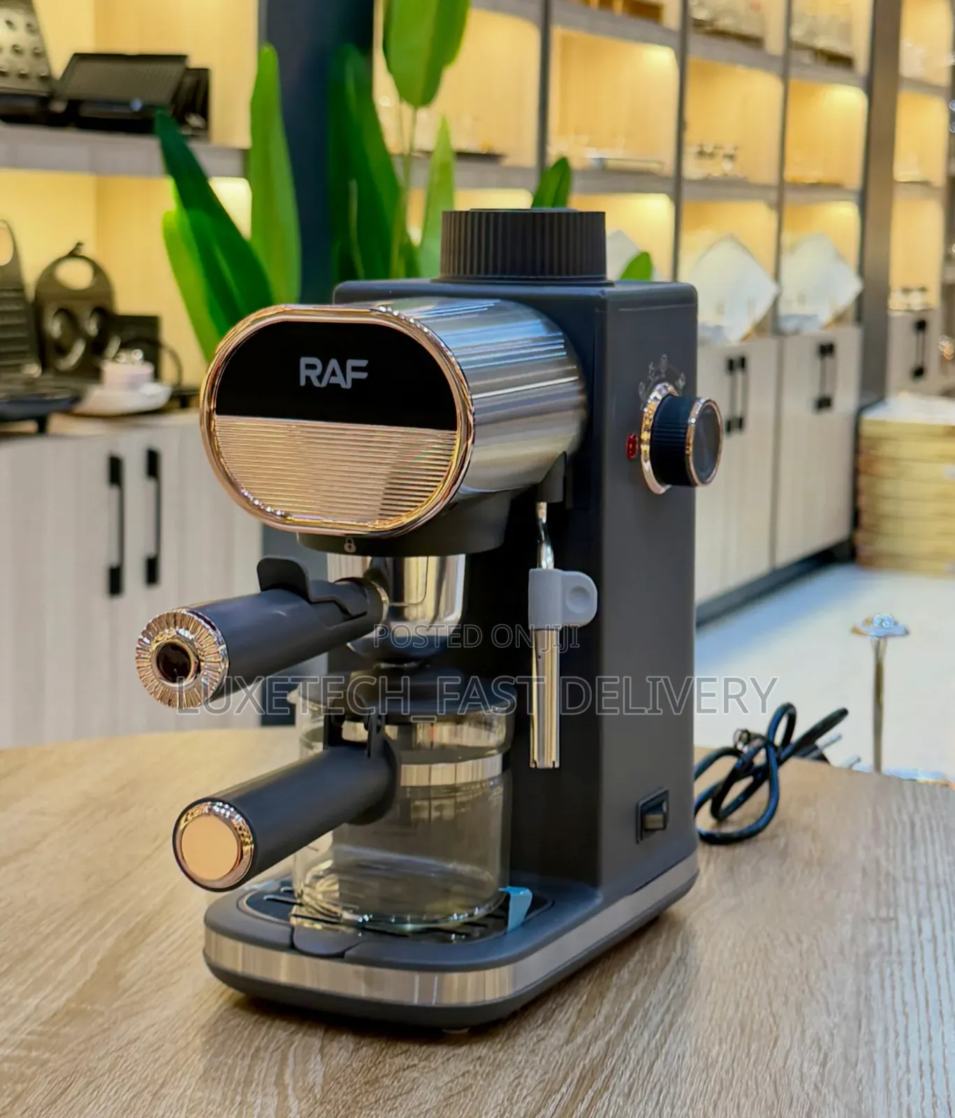 RAF R.134 800W Coffee Machine 240ml – 5 Bar Espresso Maker