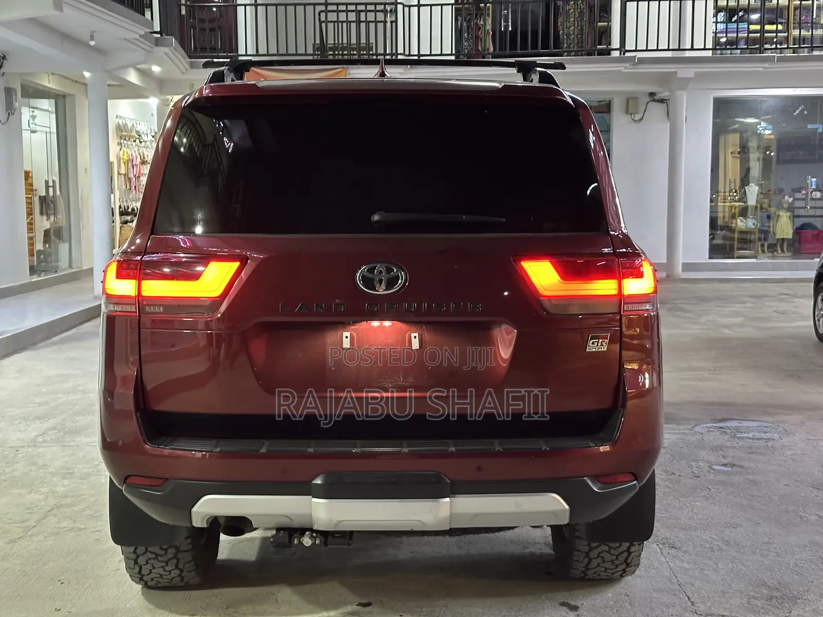 Toyota Land Cruiser LC300 2024 Red