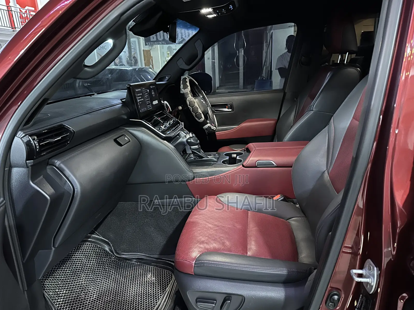 Toyota Land Cruiser LC300 2024 Red